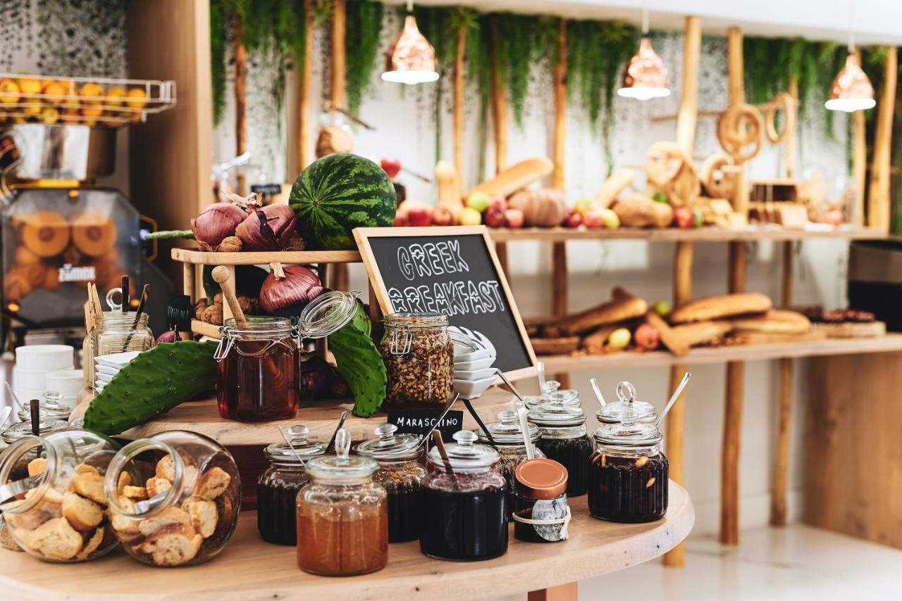 パラディウム ホテル プラティス・ヤロス エクステリア 写真 Organic food at a market
