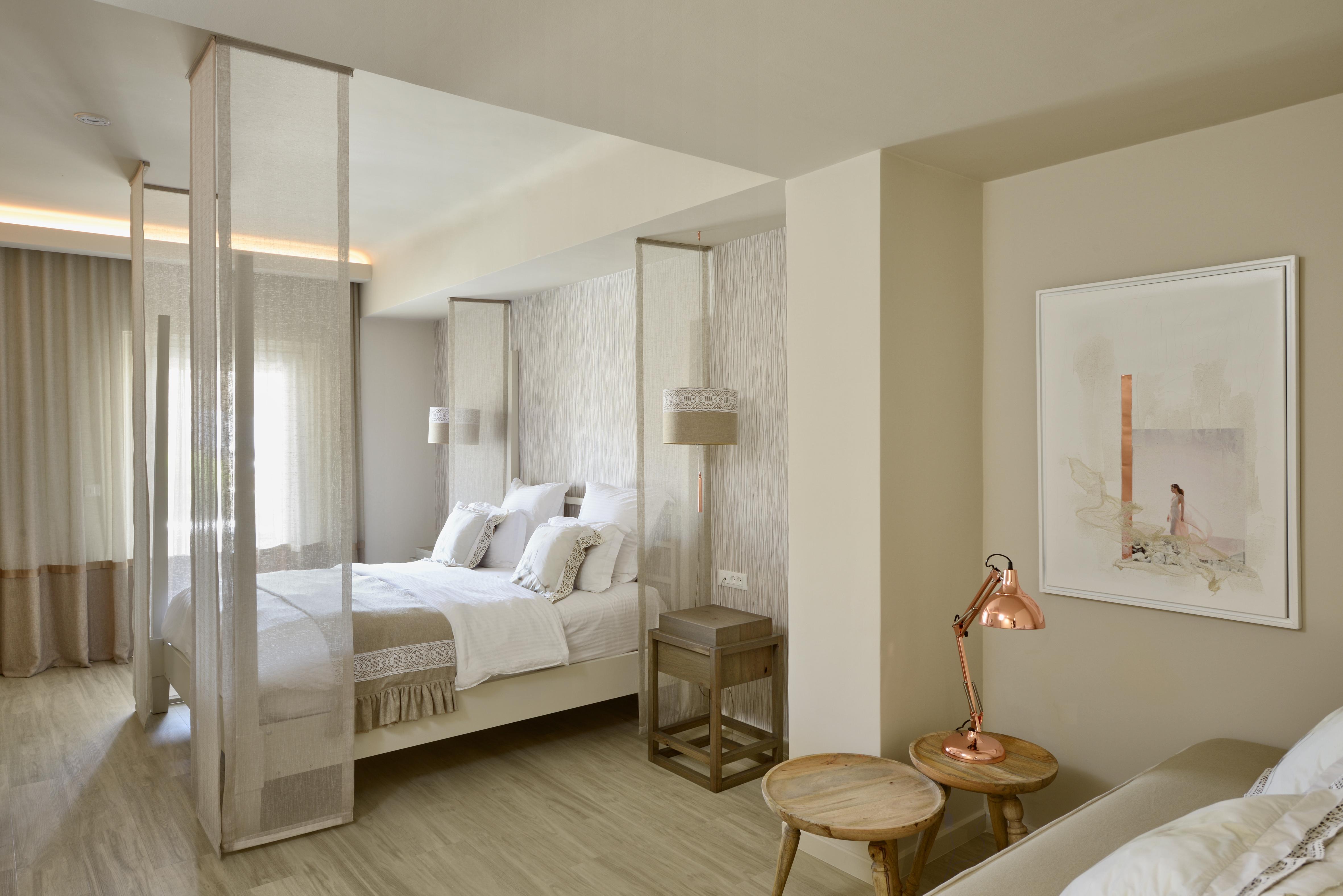 パラディウム ホテル プラティス・ヤロス エクステリア 写真 A bedroom at the hotel