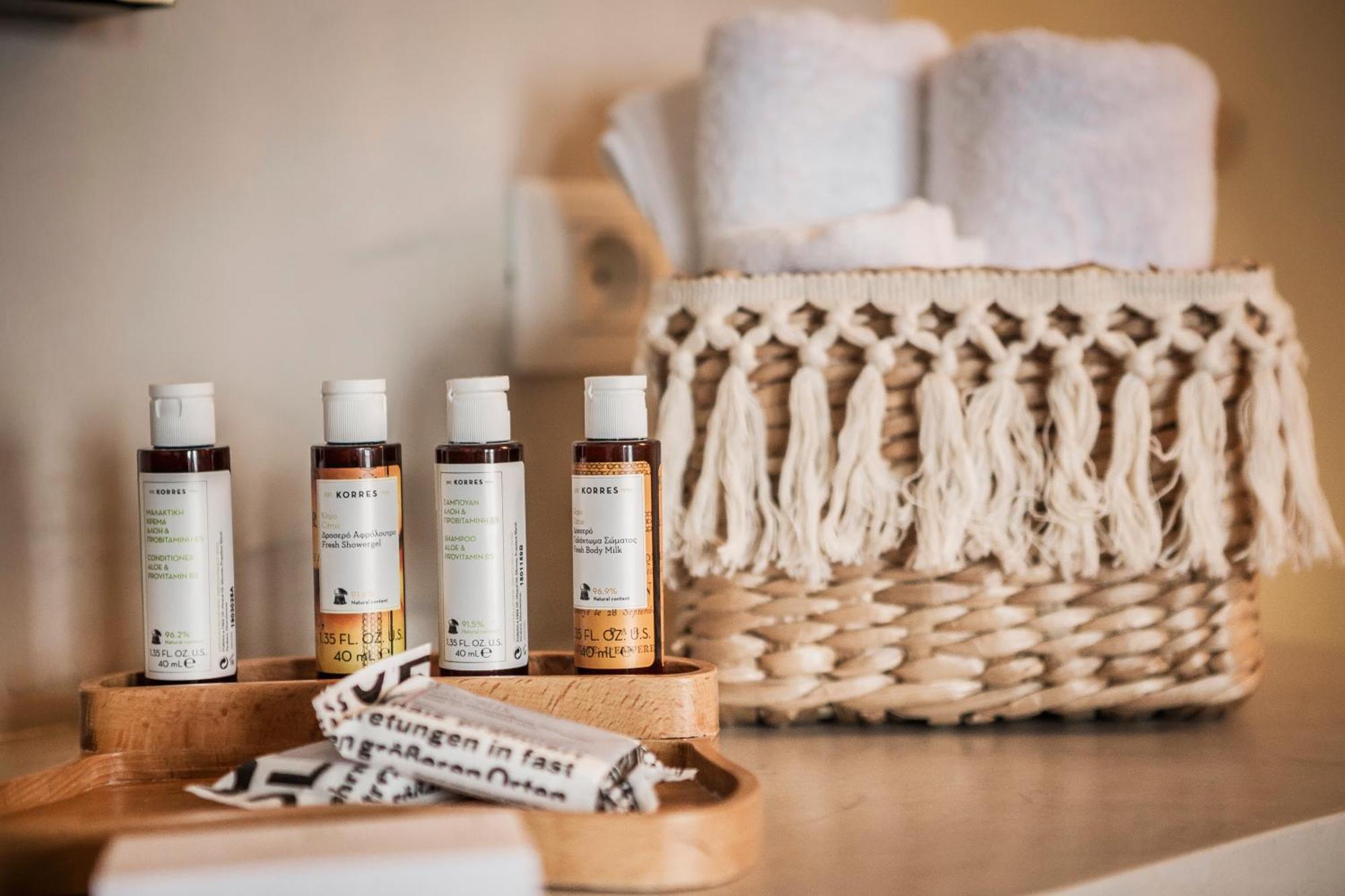 パラディウム ホテル プラティス・ヤロス 部屋 写真 A selection of toiletries